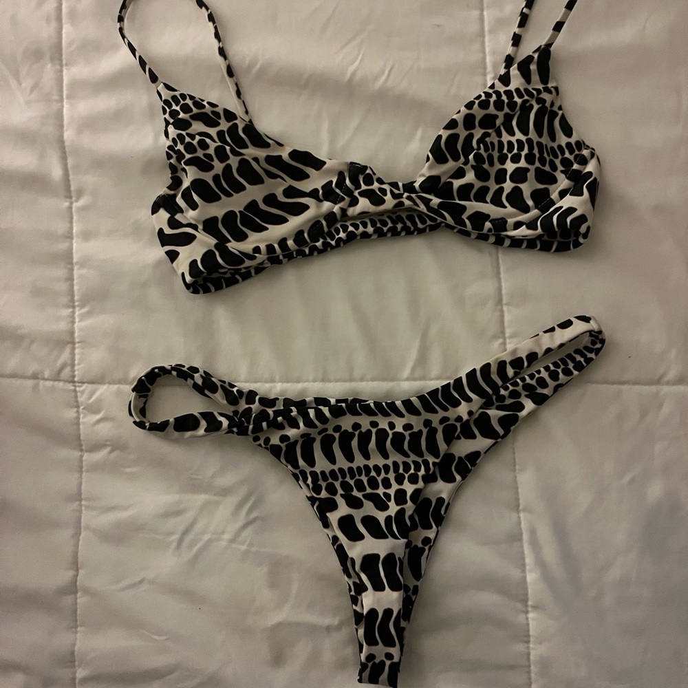 Benoa Swim Shea bikini Hebrew Cone